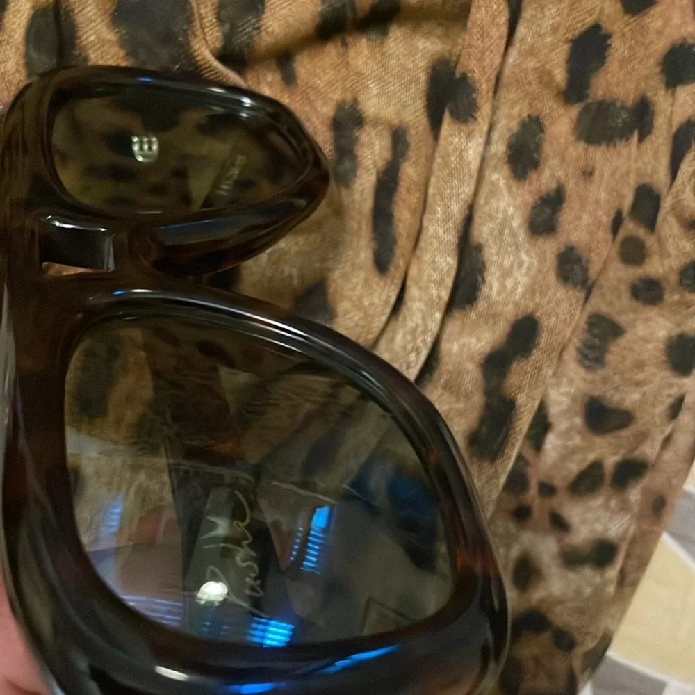 DEZI PUSHA TORTOISE GREEN LENS WOMANS SUNGLASSES like NEW